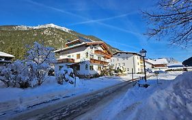 Am Muehlbach - Ferienwohnungen Luttinger